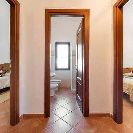 Lovely With Private Wide Garden Near Orosei Villa *