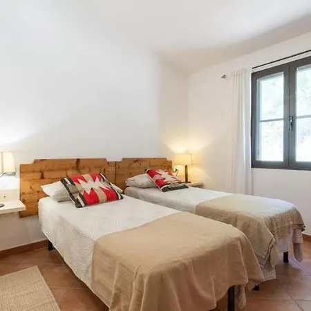 Lovely With Private Wide Garden Near Orosei Villa Cala Liberotto
